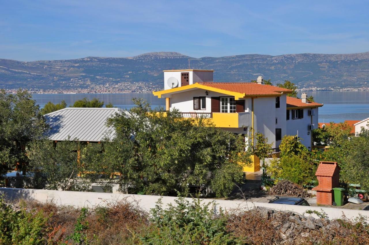 Apartments Villa Annika Slatine Exteriör bild